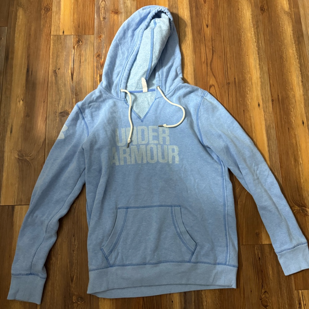Under Armour Size M hoodie